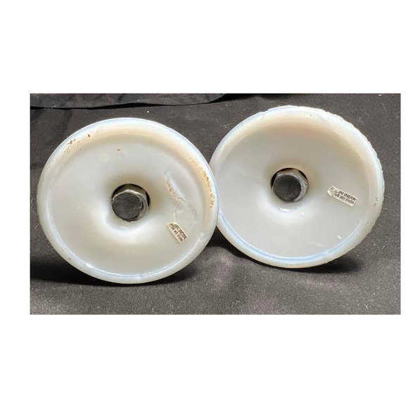 Set Of 2 Vintage Brass Milk Glass Hand-painted Floral Art Deco Candlestick - Picture 3 of 5